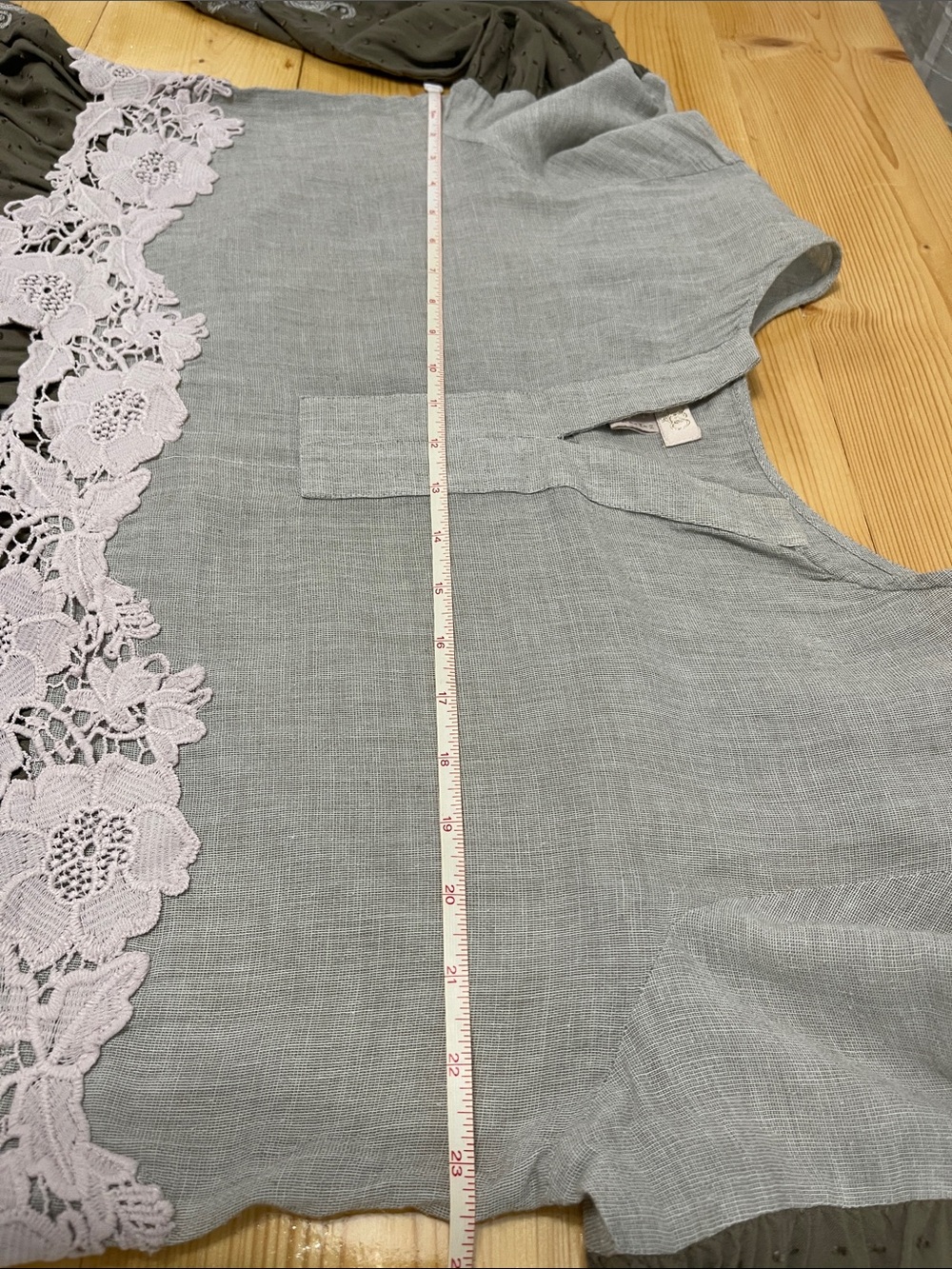 LOGO Lavish Boho Mixed Media Lace Embroidery Tunic Top Gray Olive Green Tiered M - Picture 12 of 16